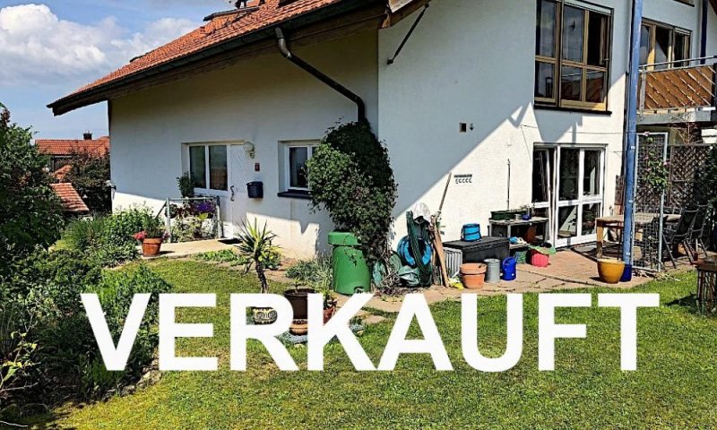 VERKAUFT i. 2020 - EFH / Landhaus (Waldhaus), Fernblick, ideal für Familien mit Kindern, naturnahes Wohnen, gut erreichbar über die B500, oberhalb Nebelgrenze, Fassadenanstrich erneuert, architektonisch grundstücksbezogen auf versetzter Bauweise erstellt