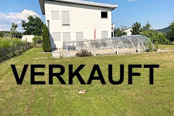 VERKAUFT i. 2020 - Modernes EFH auf grossem Grundstück ca. 1.131 m², B40 Erdwärme, Solarthermie Umluftwärmerückgewinnung, Garage, Dachterrase, Freisitz