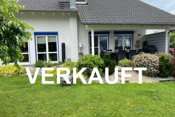 VERKAUFT i. 2021 - Exklusives EFH, kurzfristig frei, ca. 260 m² Wohnfl., ruhige beliebte Lage, EBK, Teich, Gartenfreisitz, eingezäunt, Doppelgarage