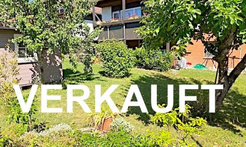 VERKAUFT i. 2021 - 5-FamH., oberhalb Nebelgrenze, Areal ca. 876 m², ca. 310 m² Wohnfl., jew. Blk., ruhige Sackgassenlage, Blick, gepflegter Allg.-Zustand, 2 Gar-, Stpl.