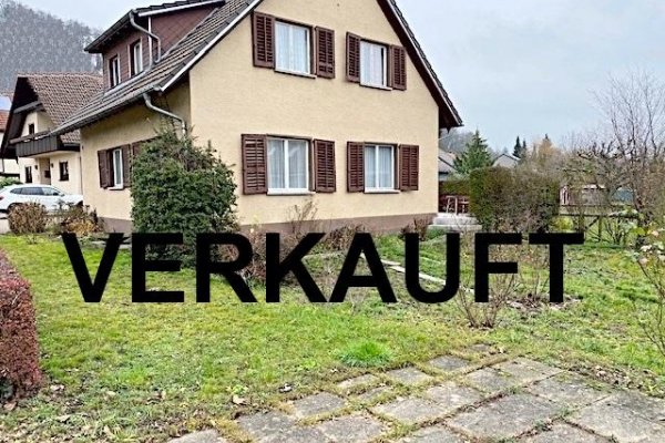 VERKAUFT i. 2021 - Freist. EFH, Garage, gr. Sonnenterrassen, 2 Bäder, Warmluftkachelofen, Gas-ZH, keine Käufermaklerprovision