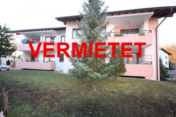 VERMIETET i. 2023 3-Zi-Whg ruhiger Lage, Kindergarten in unmittelbarer Nähe, Balkon, Rasengrundstück, Treppenhaus Boden und Stufen Marmor, Nähe Bushaltestelle, Kinderspielplatz, regelmässige Busverbindung, Bestellladen