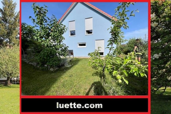 freist. EFH, 2 Garagen, EBK, Wärmepumpe, EBK, in ruhiger Sackgassenlage