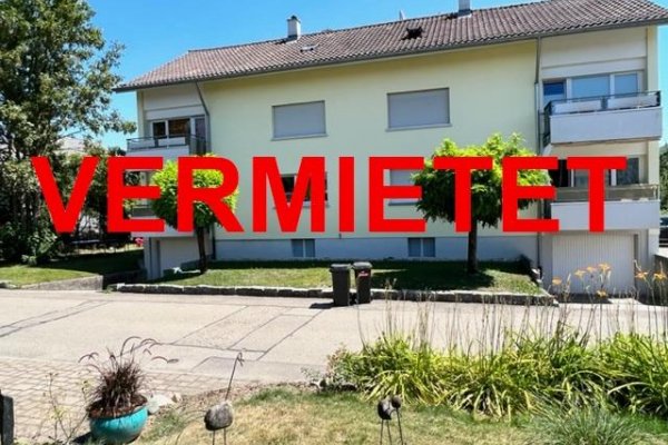 VERMIETET i. 2024 - 3-Zi-Wohnung ruhige, sonnige, Ortsrandlage, EBK, Balkon, Keller, Garage u. Stellplatz optional