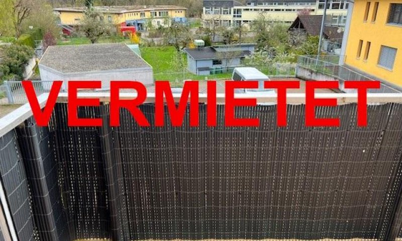 VERMIETET i. 2024 - Im Herzen von Stühlingen, 4-Zi-Whg, Balkon, helles modernes Bad, Windfang, schicke EBK, Fussböden Laminat, 3fach-Verglasung, fussläufig Schule, Kindergarten, Bushaltestelle, Einkauf, Arzt, Apotheke