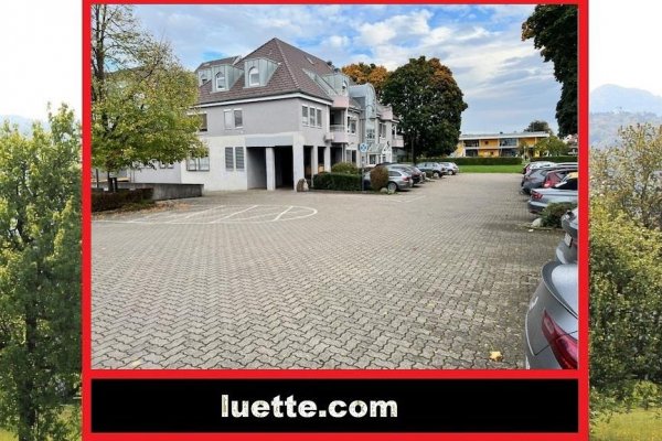 Gelegenheit: Unmittelbar am Schweizer Zoll gelegene Gewerbe-Ladenetage, ca. 650 m² Nutzfl., 25 Stpl., WC-Anlage, Büro, Rampe für Anlieferung, Lager