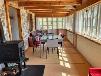 Hochwertig saniertes ehemaliges Schwesternhaus, charmante Wohlfühloase, Dachsberg, Klosterweiher, sonnig, nebelfrei, Wohnen in gesundem Klima, ca. 160 m² Wohnfl., 2 Bäder, Ost- und Südgartenfreisitz 