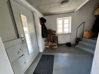 Haus im Haus, separat zugänglich, 2002 erstellt in idyllisch landschaftlicher Lage, Dachsberg, Klosterweiher, sonnig, nebelfrei, Wohnen in gesundem Klima, Büro/Arbeiten, Fussbodenheiz., Schwedenofen, Galerie, Studio, Seminarraum, Werkstatt über der Garage