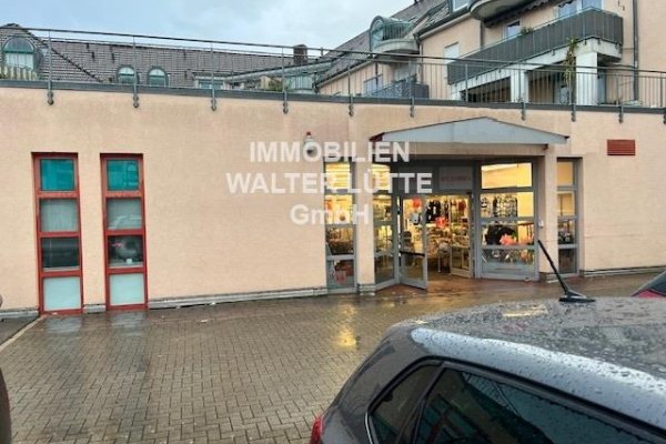 Zentrale Lage in Müllheim, Laden-/Gewerbetage, ca. 1.271 m² Nutzfl. 21 Stpl., 7 Tiefgaragenplätze, Rampe, Lastenlift, UG: Kühlraum