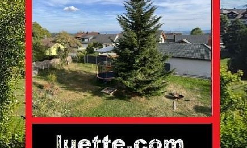 Günstige, gut ausgestattete 2-Zi-ETW, ca. 73 m² Wohnfl., Südbalkon, Alpenblick, Wintergarten, Holzpellet-Ofen + Wandplattenheiz., EBK - Essbar, Gäste-WC mit Waschmaschinenplatz, HW-Abstellraum, Bodenbeläge erneuert, sof., Einkauf fussläu
