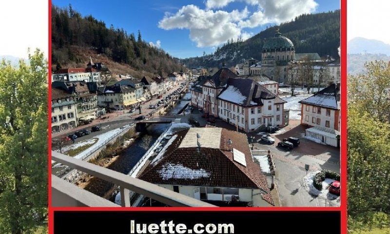 Penthouse-App., Südbalkon, traumhafter Blick auf Dom und Alb, Lift, ganztragshausmeisterbetreut, EBK, Bad mit Badewanne, zentrumsnah, gesamte Infrastruktur vor der Türe