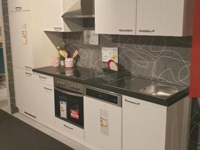 4 ½-Zi-Terrassen-Whg ca. 150m² Wohnfl. ideal Wohnen / Arbeiten – Büro-Praxis, grosse Sonnenterrasse, Fussbodenheizung