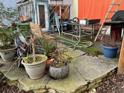 Ält. Haus m. Treppenlift, charmantem Garten, Wintergarten, Werkstatt, 5 Zi., 2 Garagen, ideal für Heimwerker u. Grenzgänger, Zollübergang + 