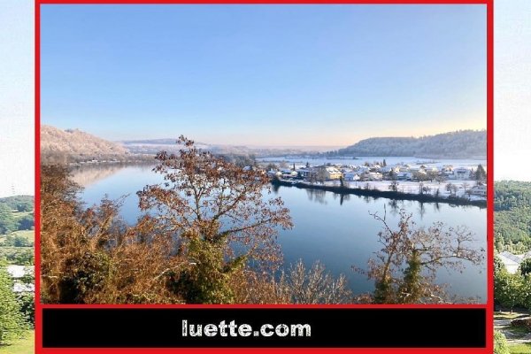 Gemütliche, charmante, neuw., hochwertig energetisch, energieeffiziente, renov., 2 ½-Zi-W. Waldshut Rheinstraße, grosse Sonnenterrasse, EBK, eigene Heizung, in beliebter Top Lage