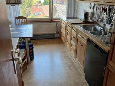 Architektenhaus – charmantes, lichtdurchflutetes EFH i. gr. Grundstück eingebettet, Sonnenterrasse, Gartenhaus, alter Baumbestand, Garage