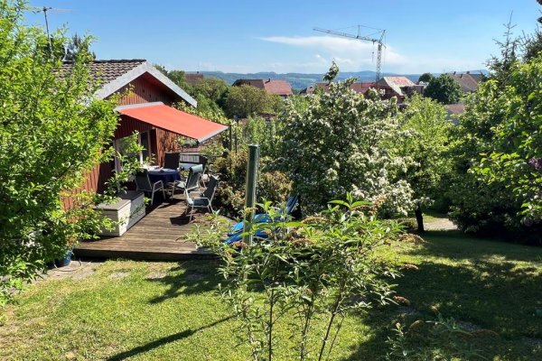 sonnige Westterrasse
