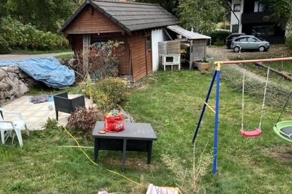 sonniges Grundstück, Gartenhaus