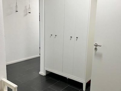Energetisch aktuelle 3-Zi-Terrassen-Whg, 3fach-Verglasung, Parkett, schickes Bad, ruhige sonnige Lage, ebenerdig zugänglich, grosse Sonnenterrasse, Rasengrst., fussläufig zum Einkauf